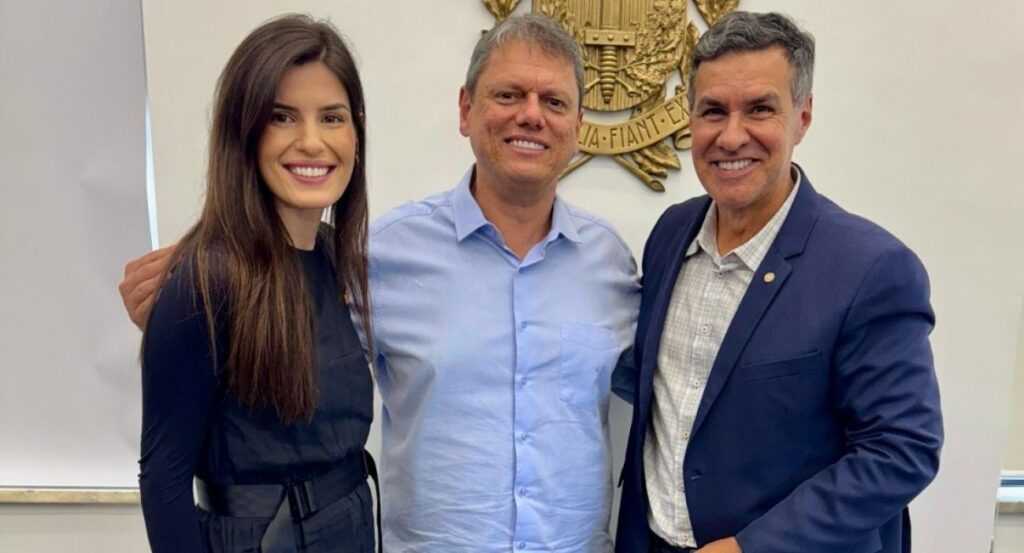 dani-alonso-e-capitao-augusto-apoiam-escolas-civico-militares;-marilia-tera-a-primeira