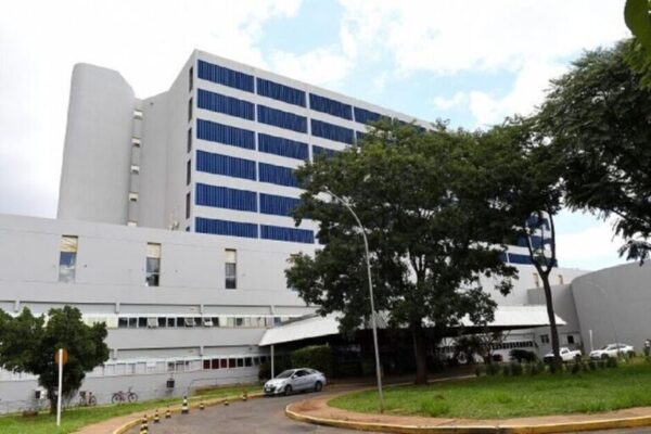 Mulher morre dias depois de se engasgar com espinha de peixe em MS mulher-morre-dias-apos-se-engasgar-com-espinha-de-peixe-em-ms