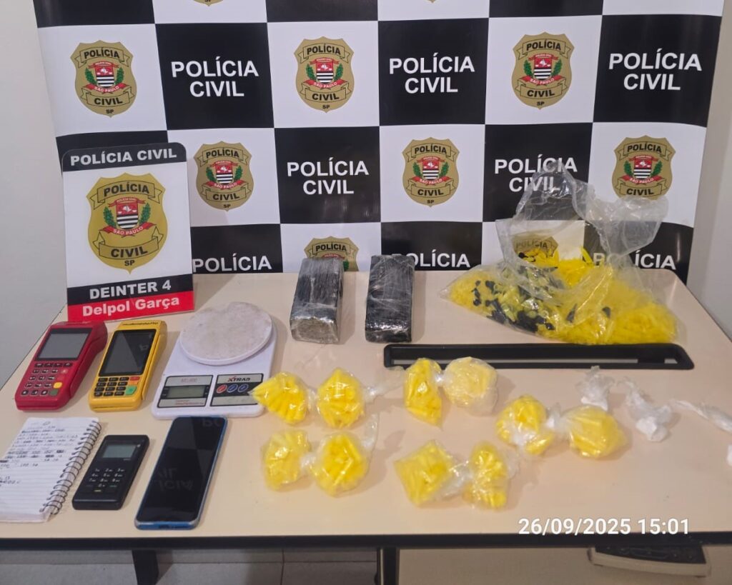 auxiliar-de-almoxarifado-sofre-busca-em-casa-e-acaba-preso-no-local-de-trabalho