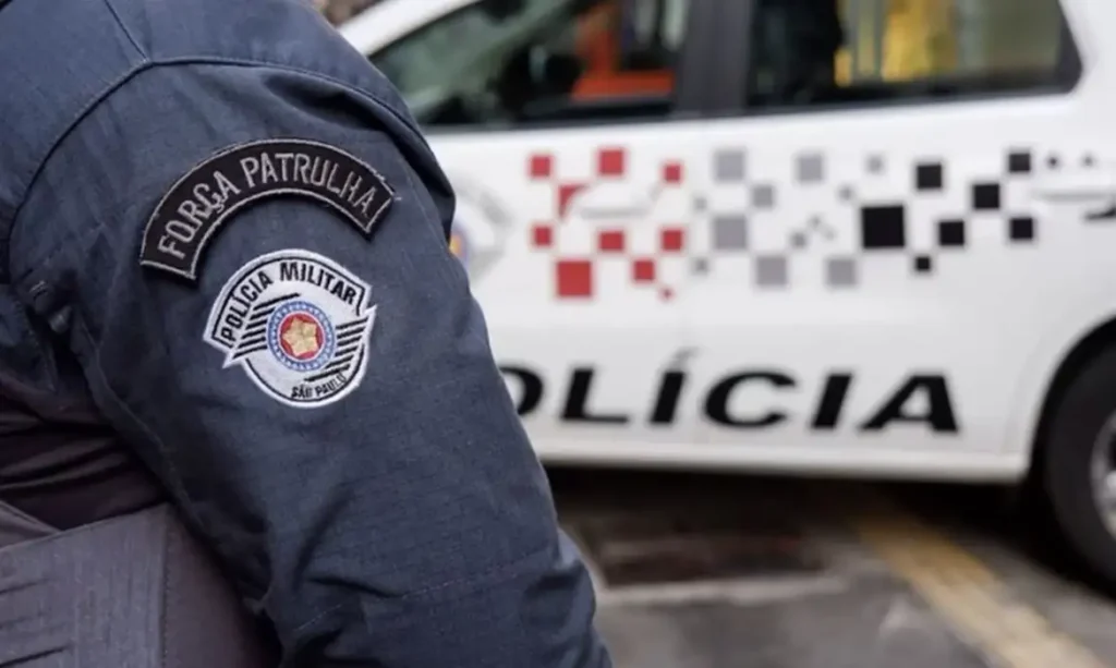 adolescente-de-13-anos-foge-de-abrigo,-furta-moto-e-acaba-detido-pela-pm