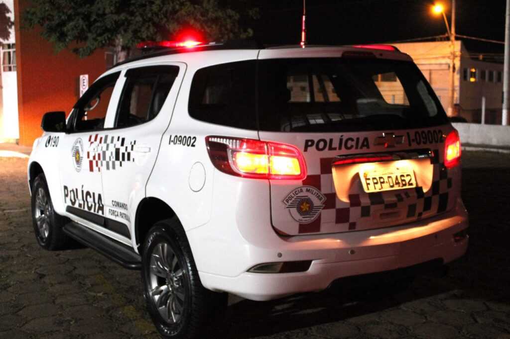 homem-e-preso-por-trafico-de-drogas-apos-tentar-descartar-cocaina-em-garca