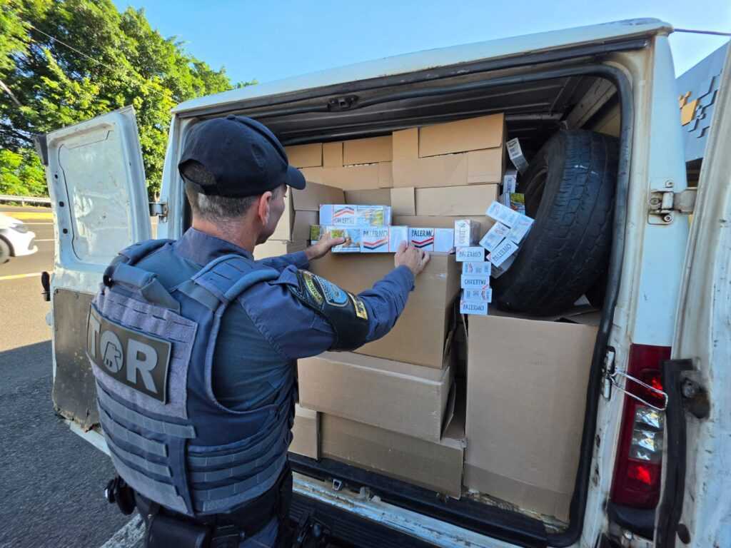 tor-apreende-45-mil-macos-de-cigarros-durante-a-operacao-tiradentes-em-garca/sp
